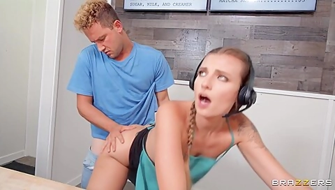 Van Wylde And Kenzie Love - Horny Whore Xxx Perverted Story