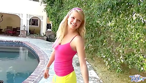 Young (18+) Smut With Hottie Loved One From With Little Taylor