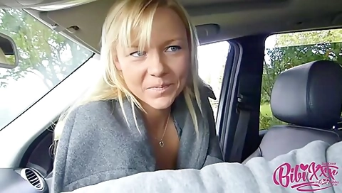 Blooming Hos Doggy Smut
